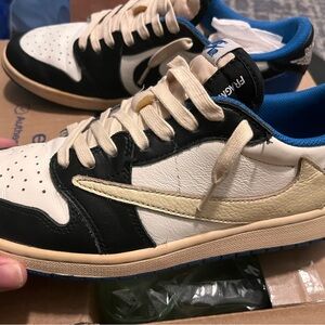 Nike Air Jordan 1 Low  fragment travis scott